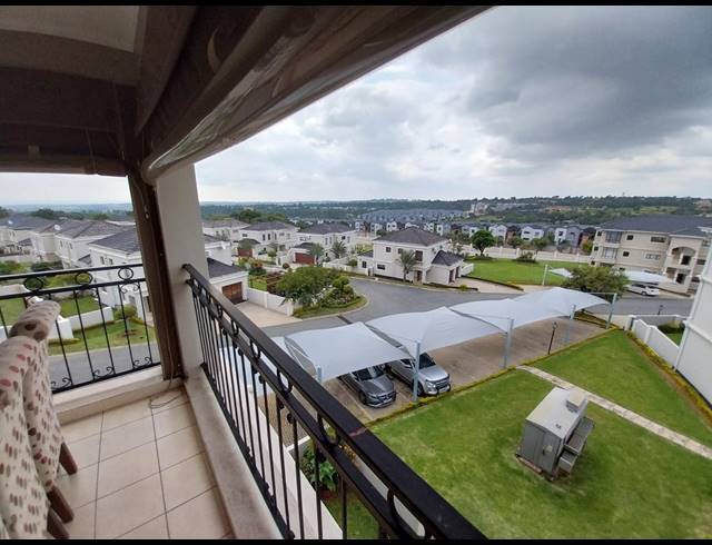 2 BEDROOM SECTIONAL TITLE FOR SALE IN SUMMERSET